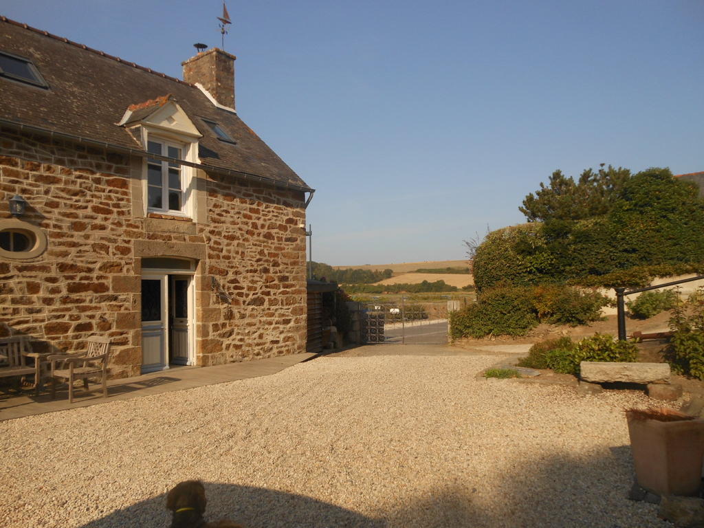 Le Jardin A Mordreuc Bed & Breakfast Pleudihen-sur-Rance Eksteriør bilde